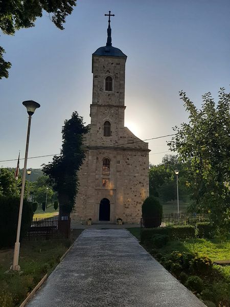 Uredjenje staza oko manastira Rajinovac 1